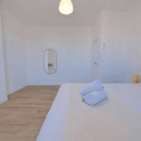 Апартаменты Montreal - 5 Bedrooms - Air Conditioning *