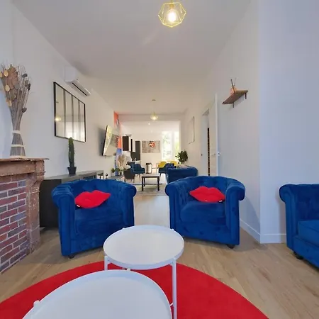 Montreal - 5 Bedrooms - Air Conditioning Реймс