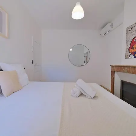 Montreal - 5 Bedrooms - Air Conditioning Apartamento Reims