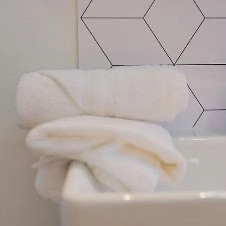 Montreal - 5 Bedrooms - Air Conditioning Апартаменты Реймс