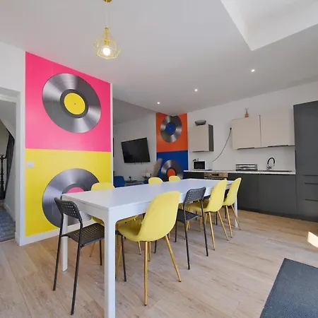 Montreal - 5 Bedrooms - Air Conditioning *