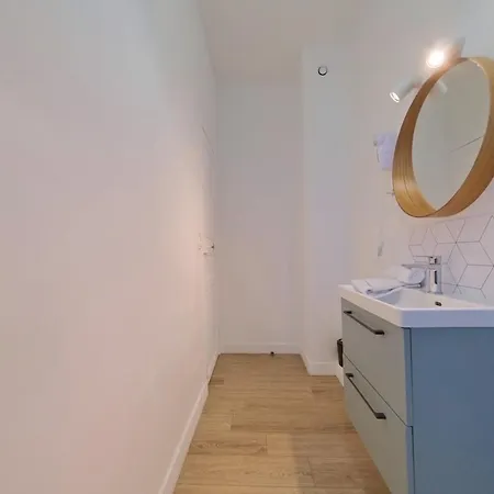 Montreal - 5 Bedrooms - Air Conditioning Апартаменты Реймс