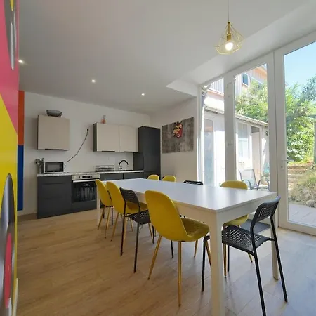 Апартаменты Montreal - 5 Bedrooms - Air Conditioning