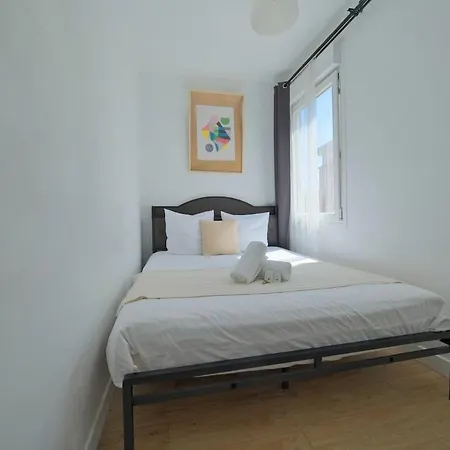 Montreal - 5 Bedrooms - Air Conditioning * Реймс