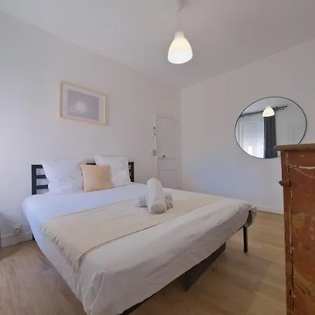 Montreal - 5 Bedrooms - Air Conditioning Апартаменты Реймс